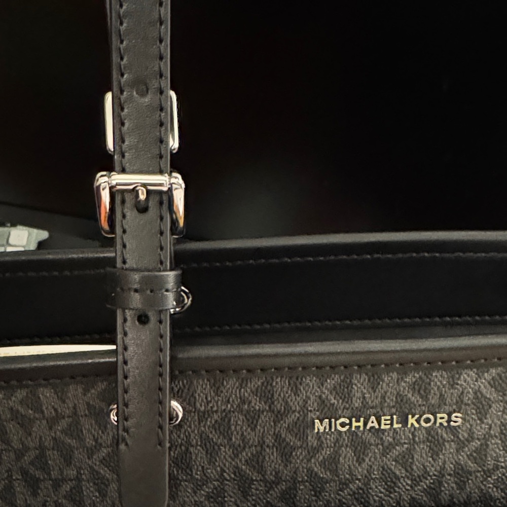 Michael Kors Winston Dark Gray Signature Pocket Tote - Picture 7 of 8